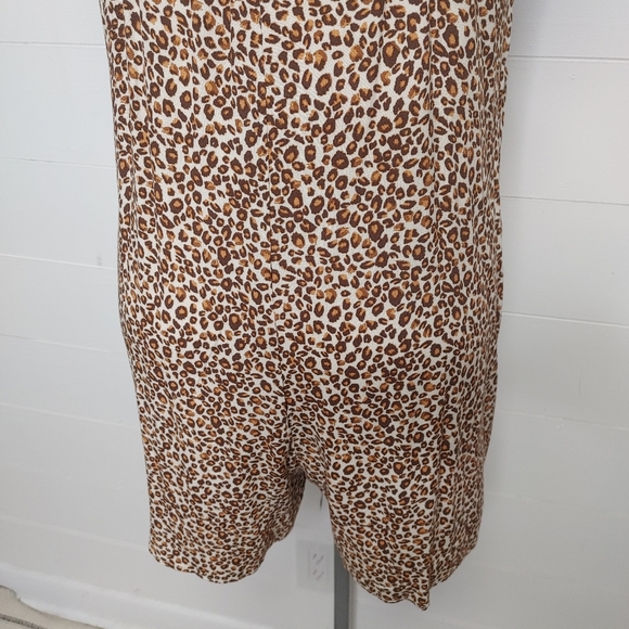 One Clothing cheetah print tie front romper size M - Picture 8 of 13